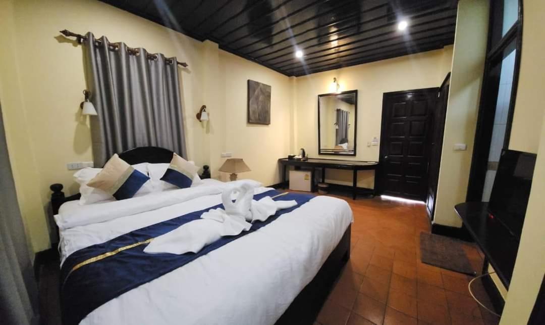 Villa Le Tam Tam Boutique Hotel Λουάνγκ Πραμπάνγκ Εξωτερικό φωτογραφία